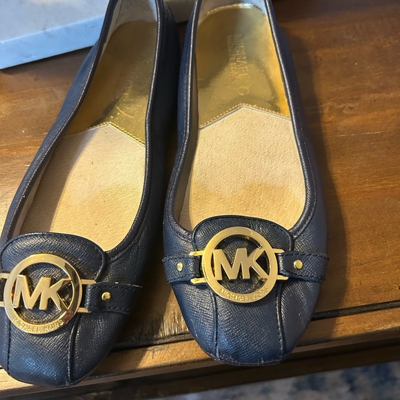 MICHAEL Michael Kors Dark Blue Loafers with Gold Logo - Picture 1 of 3